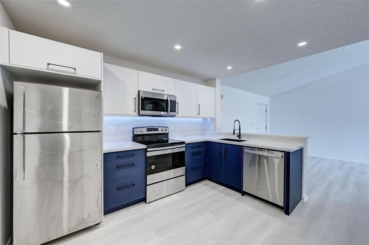 10115 W Sunrise Blvd Unit 304, Plantation, FL 33322 Condo for Rent in