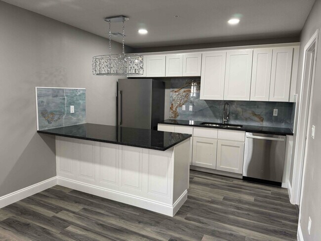 Foto del edificio - 3000 W Kellogg Dr