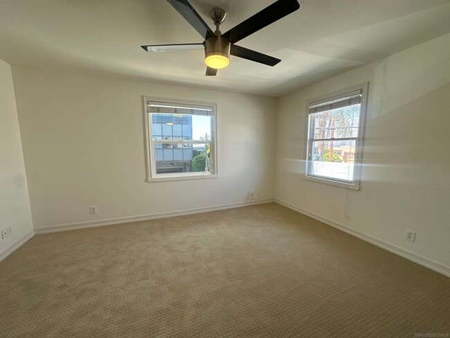 Foto del edificio - 440 Olive St