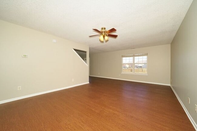 Building Photo - 4 Bedroom in Perry Township!