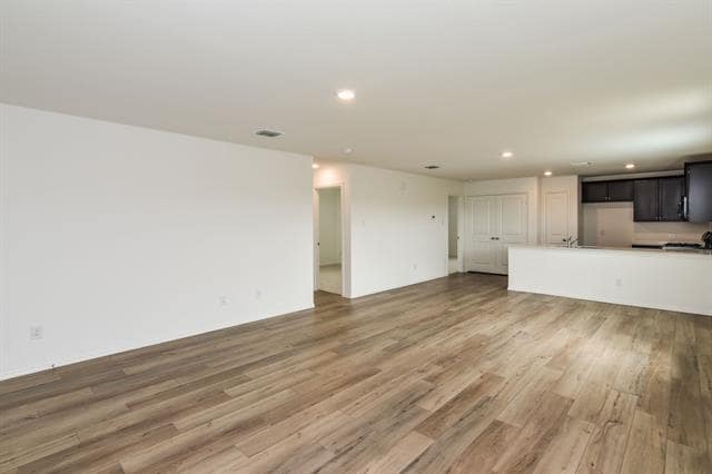 Building Photo - 3004 Coyote Way