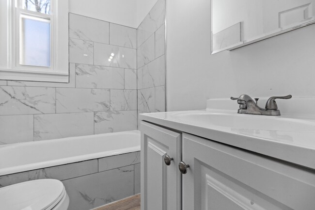 Foto del edificio - 4721 Section Ave