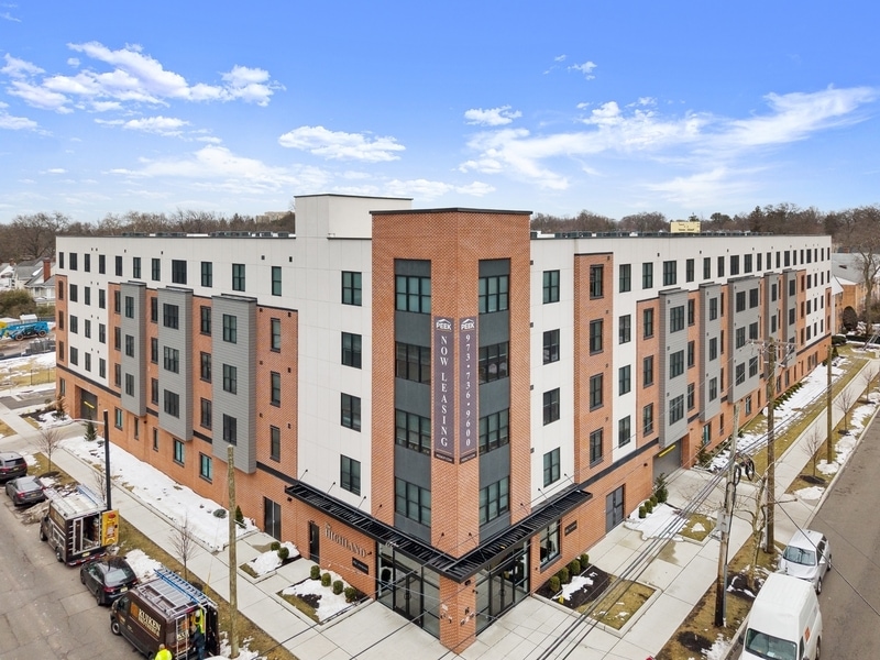 Photo - 416 Highland Ave - 318