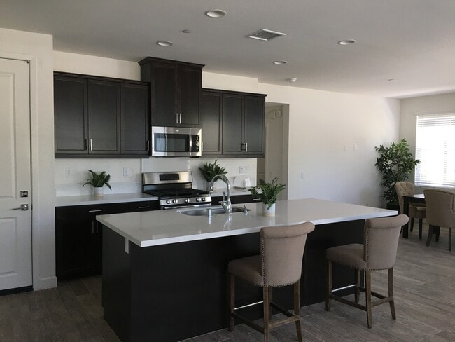 Building Photo - Yorba Linda Townhome - Brand new Anderson ...