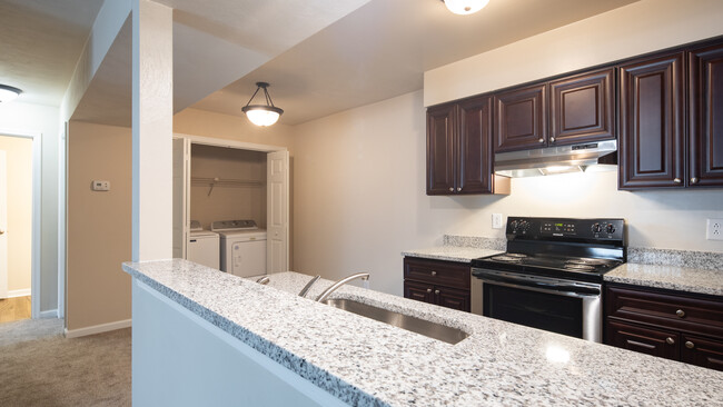 Renovado - Pembroke Crossing Apartments