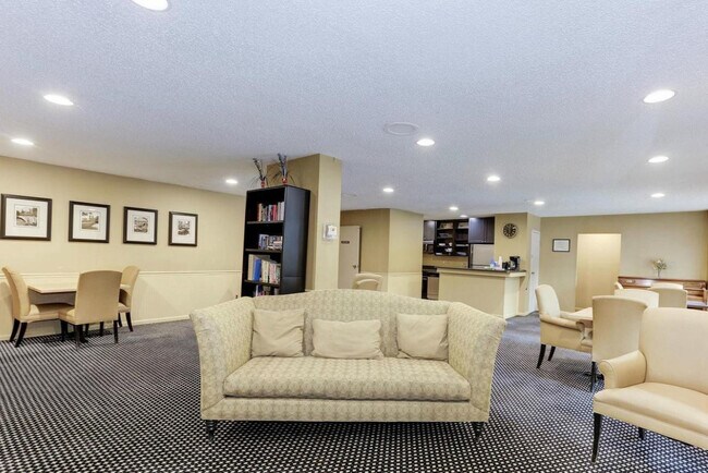 Foto del edificio - Beautiful 1 BR 1 BA condo at The Forum