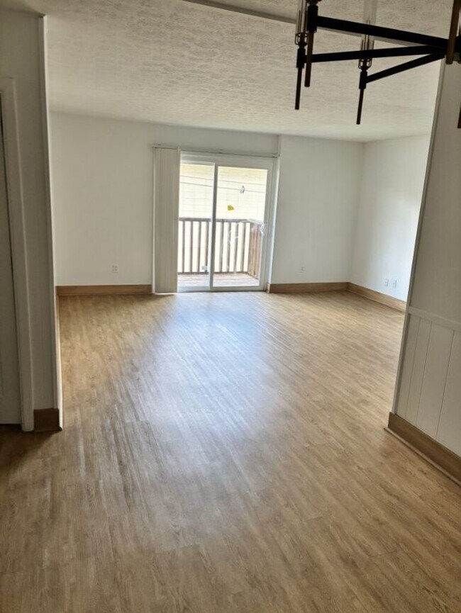 Foto del edificio - Serenity Place Central