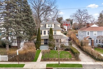 Building Photo - 71 Longview Ave