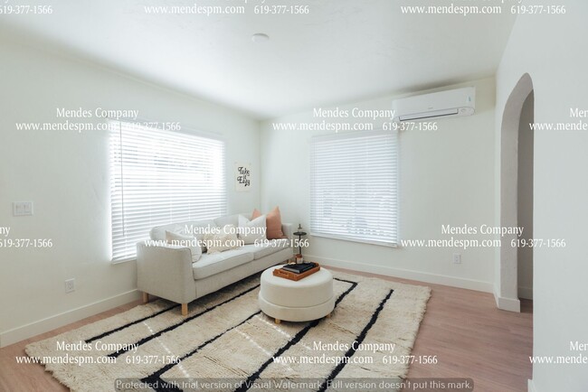 Foto del edificio - Modern Luxury 1 bd/ 1 bth Cottage on 30th ...