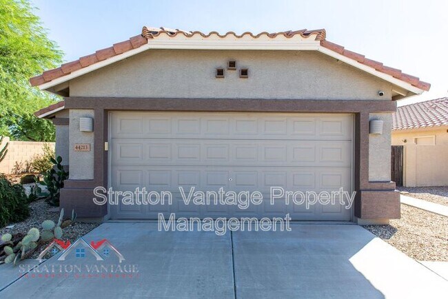 Foto del edificio - 44213 W Cypress Ln