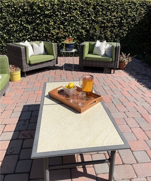 Foto del edificio - 21901 Summer Cir