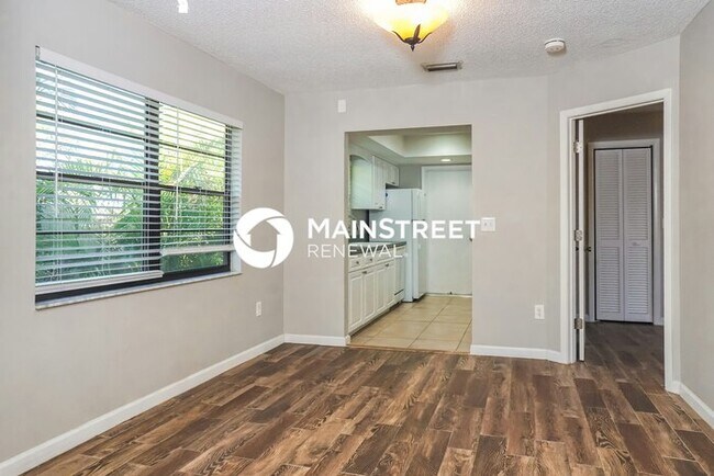 Foto del edificio - 3 Bedroom Pet-Friendly Home in Sarasota, F...