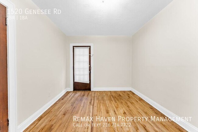 Building Photo - 1520 Genesee Rd. Down, S Euclid - 2 bed 1 ...