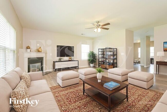 Foto del edificio - 5313 Silverbrook Dr