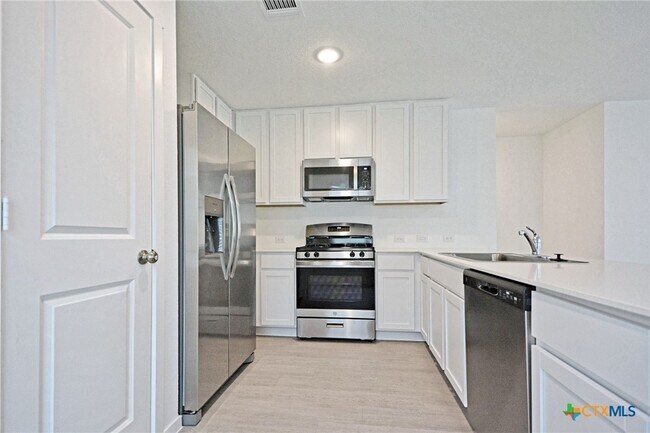 Building Photo - 3738 Swift Fox Rd