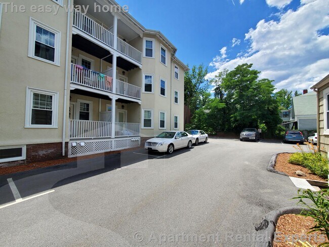 Building Photo - 65 Langdon St