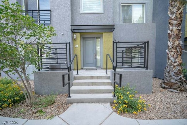 Building Photo - 9050 W Tropicana Ave