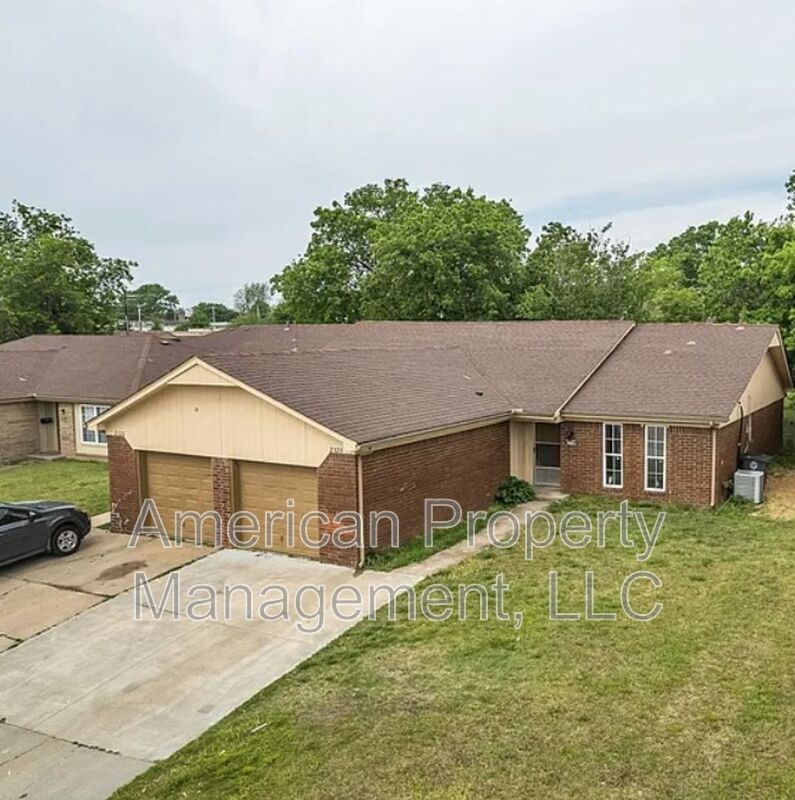 Foto principal - 2320 S 84th E Ave