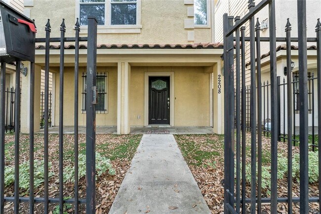 Building Photo - 2208 Colorado St