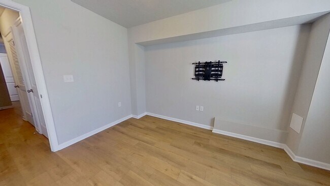 Building Photo - End Unit Townhome