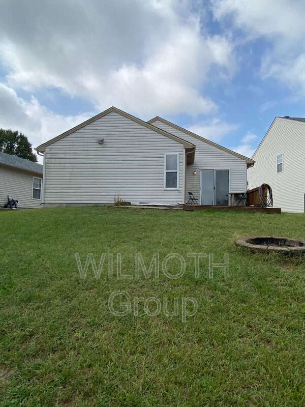 Foto del edificio - 5251 Bluff View Dr