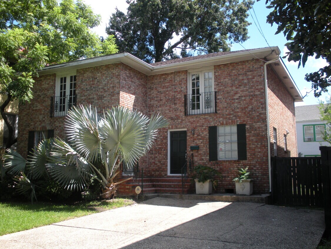 Primary Photo - 3109 Napoleon Ave