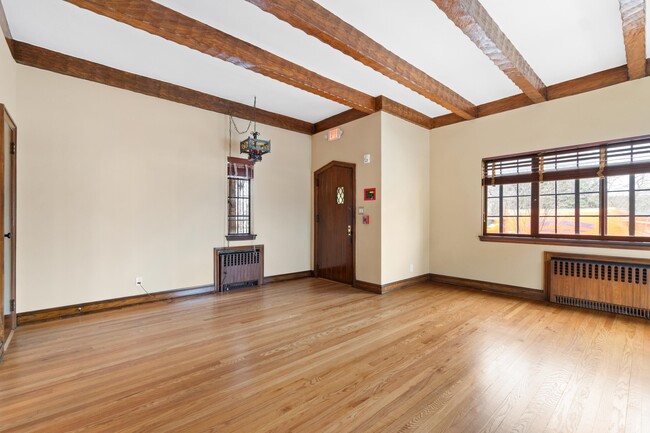 Building Photo - 2314 Palisade Ave