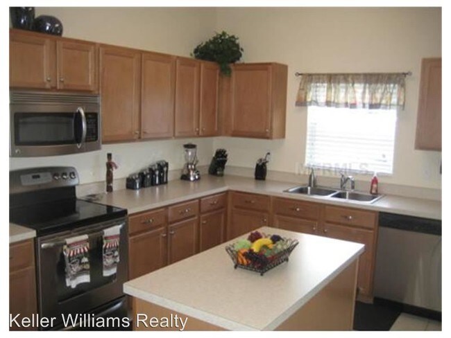 Building Photo - 10614 Shady Preserve Dr
