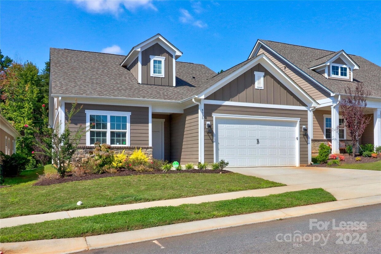 4535 Stellata Loop, Sherrills Ford, NC 28673 House Rental in