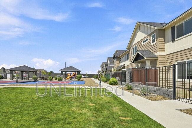 Building Photo - 12249 Curtis Ct