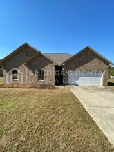 Building Photo - 102 Appaloosa Wy