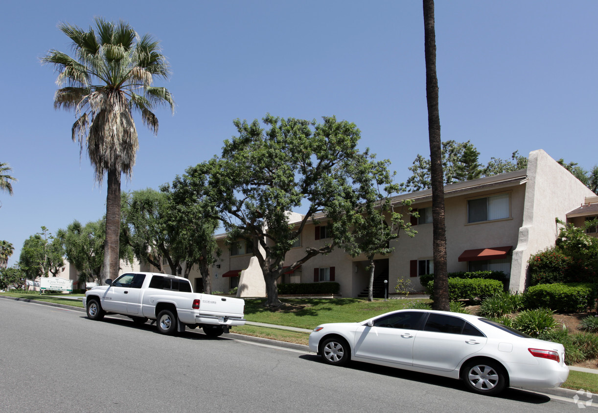 Casa Verde Apartments Riverside