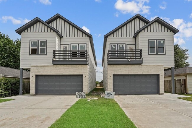 Building Photo - 10627 Emnora Ln
