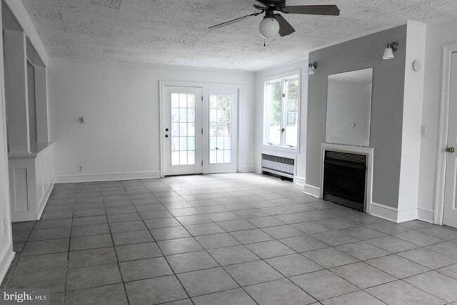 Building Photo - 149 S Main St