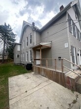 Building Photo - 508-10 E 6th St