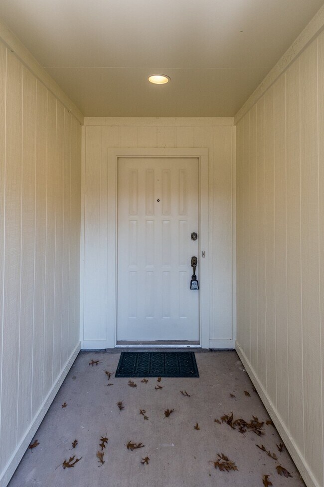 Foto del edificio - 2 Bedroom, 2 Bath in Overton South