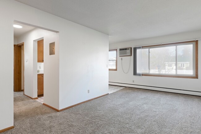 Building Photo - 2M Apartments