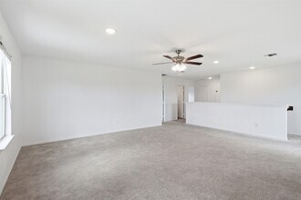 Building Photo - 6815 Ivory Sedge Trl