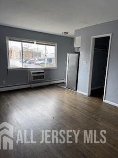 Foto del edificio - 117 W 3rd Ave