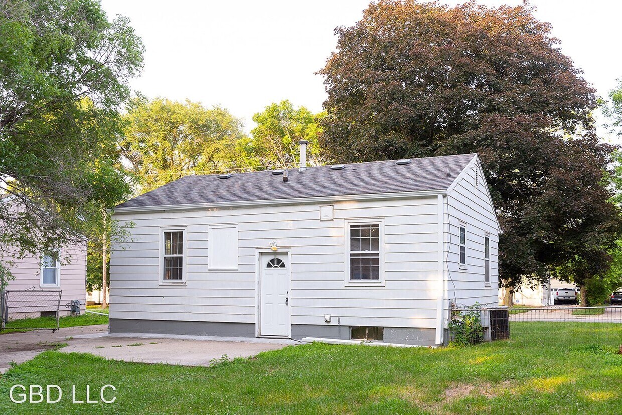 Primary Photo - 3 br, 1 bath House - 2404 48th St