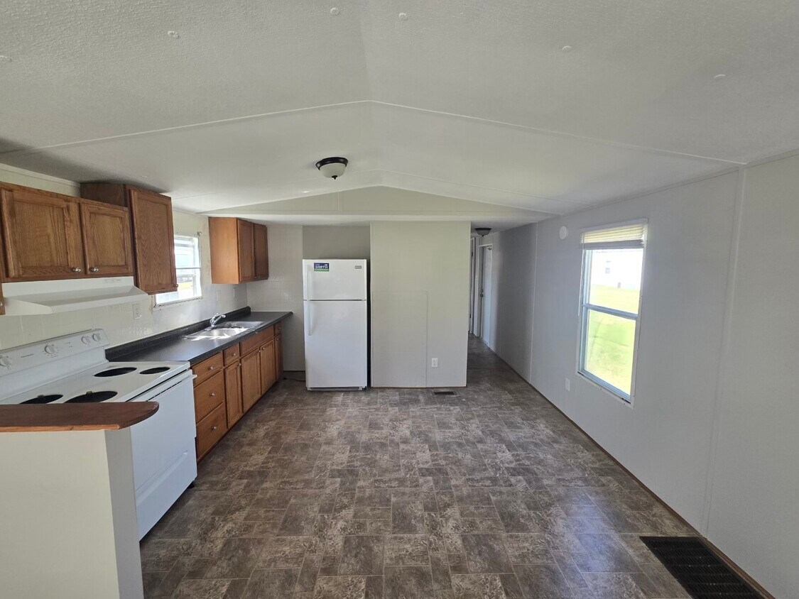 Building Photo - 126 Jodoc Dr