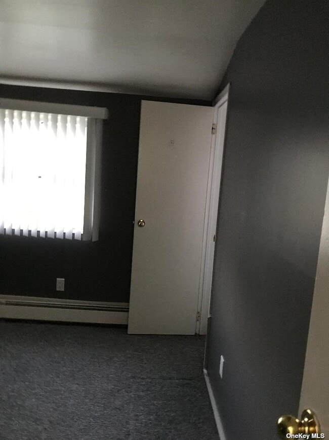 Building Photo - 53 Arlyn Dr E