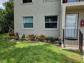 Building Photo - 1103 Cypress Gardens Blvd