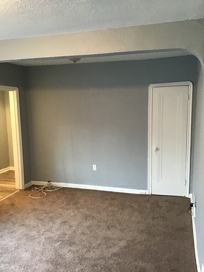 Building Photo - Upgraded Smart Home, view today!