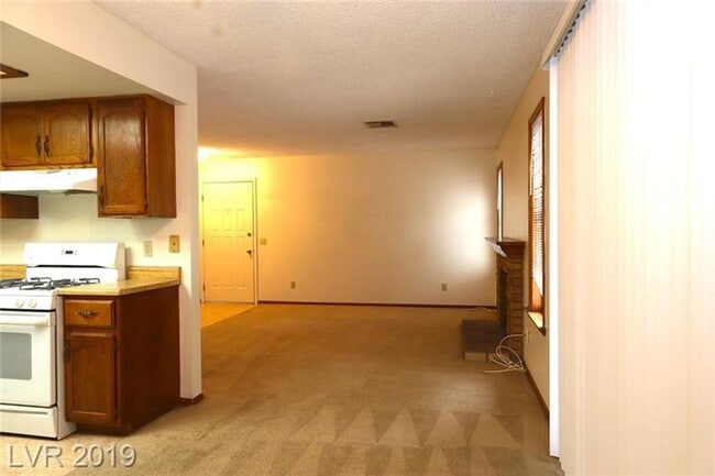 Foto del edificio - 2 BR / 2 BA 2nd FL. Condo for lease!