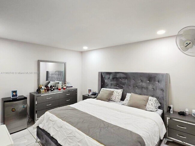 Foto del edificio - 8006 SW 149th Ave