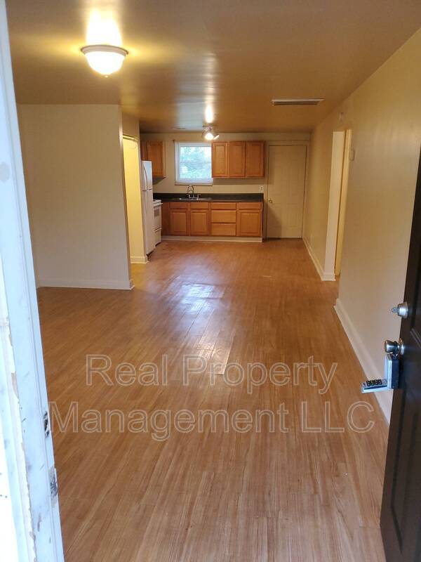 Building Photo - 4 N Wingate Rd