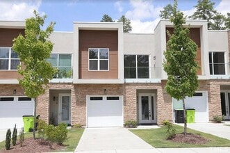 Building Photo - 4014 Southpoint Lndg Wy