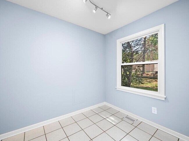 Foto del edificio - 2815 Quebec Ave S