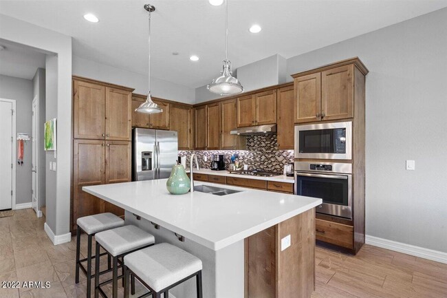 Building Photo - 7338 Casitas Del Rio Dr